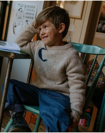 Fliink Pullover 'Star Moon' aus Alpaka und Wolle Mond-Sicheln - Sandshell 🌙