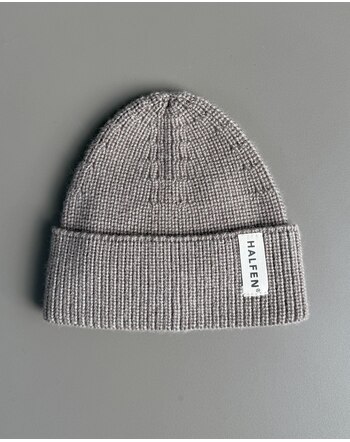 Halfen Strickerei Neugeborenen-Mütze aus Merinowolle für 0-7 M.- Nuss