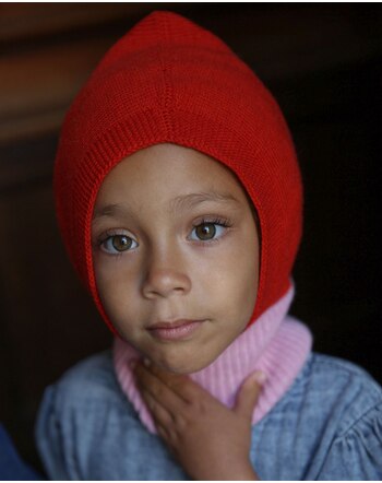 Hvid Balaclava/Schlupfmütze Eddy aus Merinowolle - Cotton Candy/Red