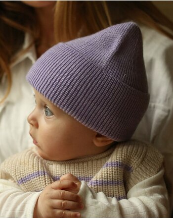 Hvid Neugeborenen-Mütze/Beanie Fonzie aus Merinowolle für 0-6 M. - Lilac