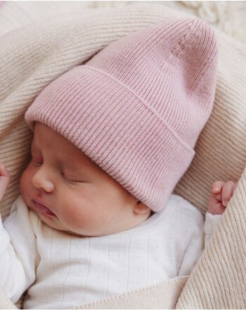 Hvid Neugeborenen-Mütze/Beanie 'Fonzie' aus Merinowolle - Powder