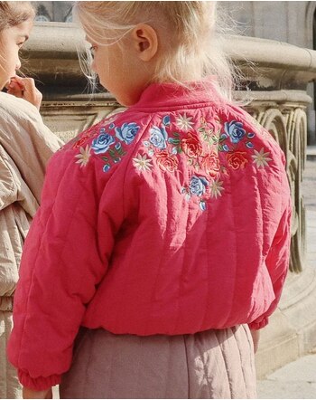 Konges Sløjd Bomber-Jacke 'Juno' mit Blümchen - Raspberry Wine 💗