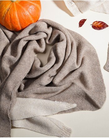 MP Denmark Damen-Dreiecksschal aus Merinowolle/Kaschmir 113 x 33 cm - Light Brown Melange