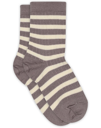 MP Denmark Elis-Socken aus Merinowolle - Dark Purple Dove