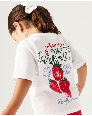 Name it T-Shirt aus 100 % Baumwolle mit Erdbeeren-Print NMFJAYSLINE - Bright White