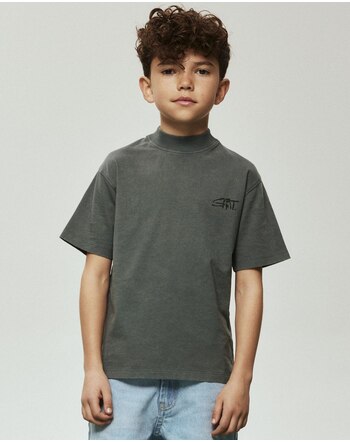 Name it T-Shirt aus 100% Bio-Baumwolle NKMTRAVIS - Urban Chic NKMTRAVIS SS NREG TOP