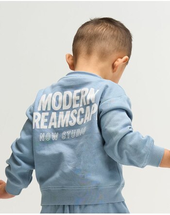 The New Sweatshirt aus 100 % Bio-Baumwolle mit Schriftzügen - Ashley Blue