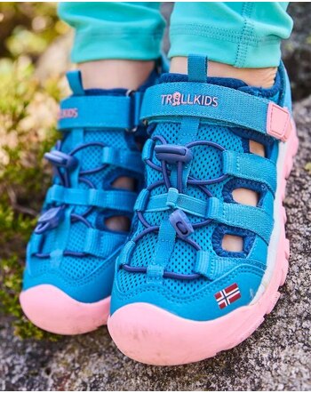 Trollkids Allround-Sandale mit Klettverschluss Kristiansand XT - Harbor Blue/Peony Rose/Madeira Blue