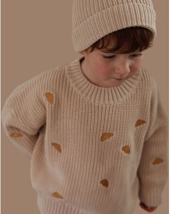 Vacvac Studio Strick-Pullover 'Narbonne' mit Croissant-Stickereien 🥐 - Mist Fawn