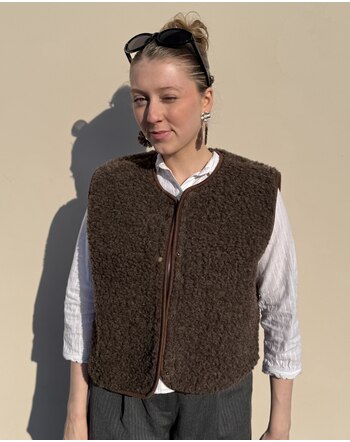 Wollbebi Woll-Weste 'Dotti' für Damen mit Taschen aus Schurwolle - Schokobraun 🤎