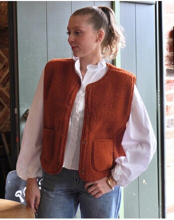 Wollbebi Woll-Weste 'Dotti' für Damen mit Druckknopfleiste aus Schurwolle - Rostrot 🧡