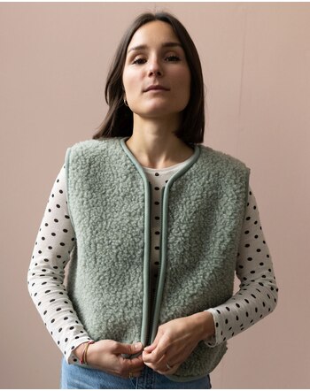 Wollbebi Woll-Weste 'Romi' für Damen mit Taschen aus Schurwolle - Hellgrün