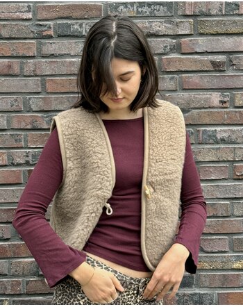 Wollbebi-x-Papiton Woll-Weste 'Lilly' für Damen mit Knebelknopf aus Schurwolle - Dunkelbeige