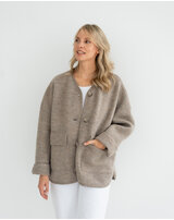 halfen-strickerei-damen-walkjack-oversize-fit-schur-wolle-greige