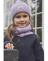 huttelihut-strick-loop-schal-aus-100-merinowolle-purple-rose