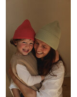 hvid-kids-muetze-beanie-fonzie-aus-merino-wolle-lollipop
