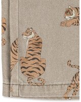 konges-sljd-jeanshose-magot-mit-allover-print-aus-bio-baumwolle-tiger
