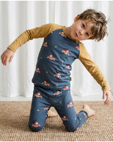 maxomorra-langes-pyjama-set-aus-bio-baumwolle-mit-feuerwehrautos-fire-truck