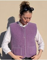 wollbebi-wollweste-dotti-fuer-damen-mit-taschen-aus-schurwolle-lila