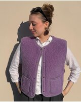 wollbebi-wollweste-dotti-fuer-damen-mit-taschen-aus-schurwolle-lila